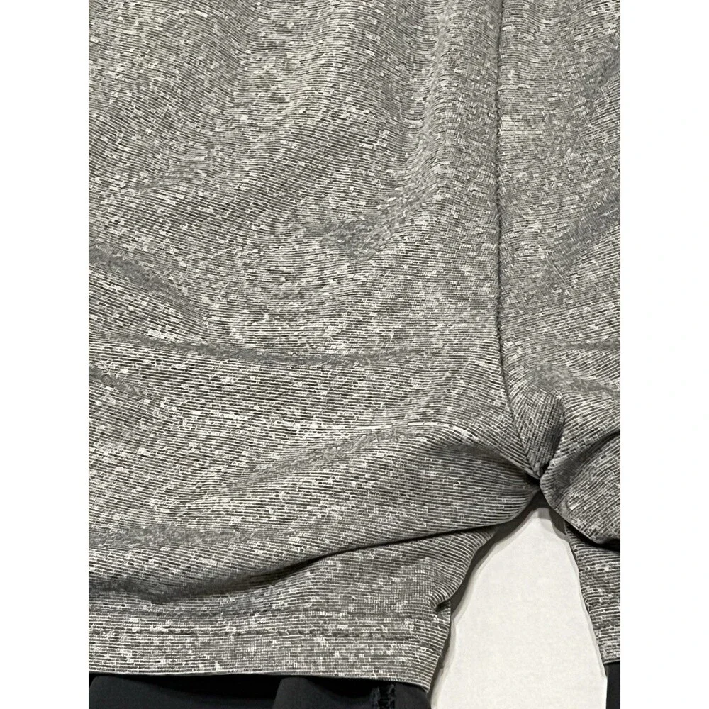 Vuori Mens Shorts Lined 6” Small 31